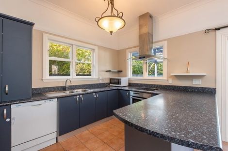 Photo of property in 194 Knights Road, Hutt Central, Lower Hutt, 5011