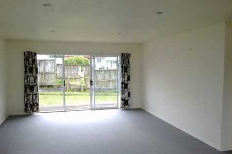 Photo of property in 2/22 Coxhead Road, Manurewa, Auckland, 2102