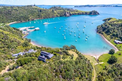 Photo of property in 122 Delamore Drive, Oneroa, Waiheke Island, 1081