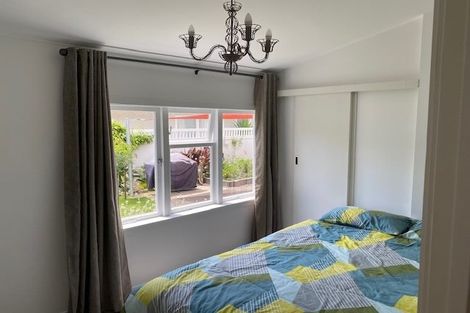 Photo of property in 8 Keith Sands Grove, Havelock North, 4130