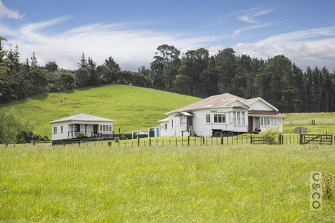 Photo of property in 641 Ararimu Valley Road, Helensville, Waimauku, 0882