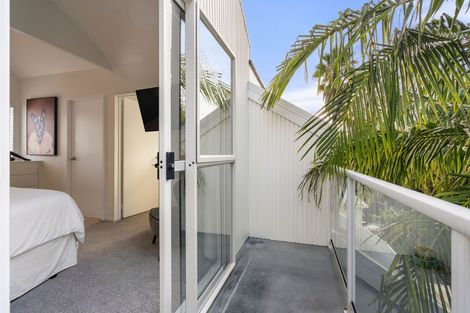Photo of property in 1/35 Newhaven Terrace, Mairangi Bay, Auckland, 0630
