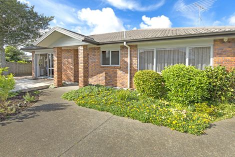 Photo of property in 76 Florence Avenue, Orewa, 0931