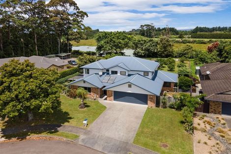 Photo of property in 8 Bransley Grove, Katikati, 3129