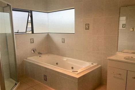 Photo of property in 9 Kokako Rise, Papakura, 2110