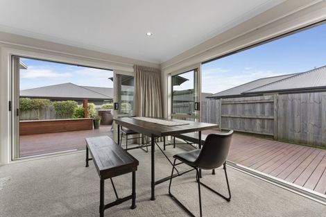 Photo of property in 9 Silicon Way, Fitzherbert, Palmerston North, 4410