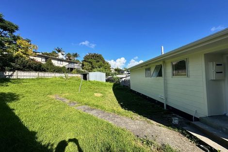 Photo of property in 4 Garton Drive, Massey, Auckland, 0614