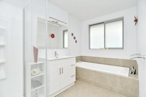 Photo of property in 14 Aroha Street, Pegasus, 7612