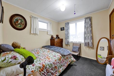 Photo of property in 50 Reid Avenue, Hawera, 4610