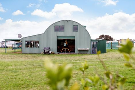 Photo of property in 1 Rawinia Place, Te Kaha, 3199