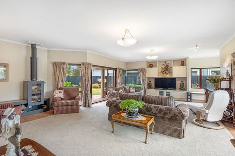 Photo of property in 35 Goodwood Close, Rangiora, 7400