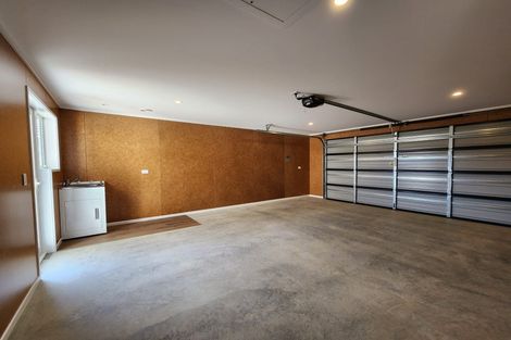 Photo of property in 3 Pahiki Crescent, Levin, 5510