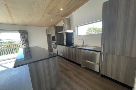 Photo of property in 561b Glenfield Road, Glenfield, Auckland, 0629