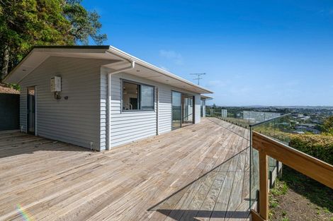 Photo of property in 236 Whangaparaoa Road, Red Beach, 0932