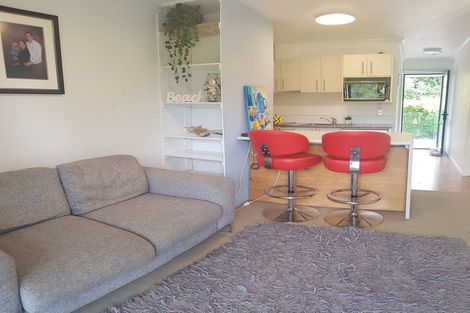 Photo of property in 2e/25 Weranui Road, Waiwera, Orewa, 0994