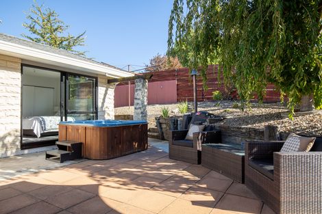 Photo of property in 8 Hart Place, Bridge Hill, Alexandra, 9320