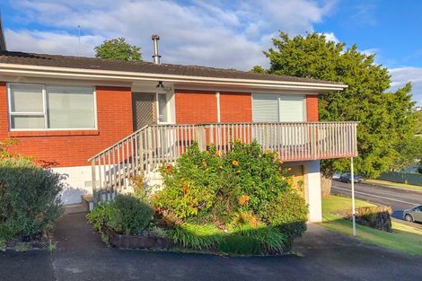 Photo of property in 1/93 Moore Street, Hillcrest, Auckland, 0627