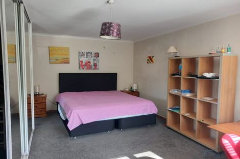 Photo of property in 19 Kiwi Crescent, Tawa, Wellington, 5028