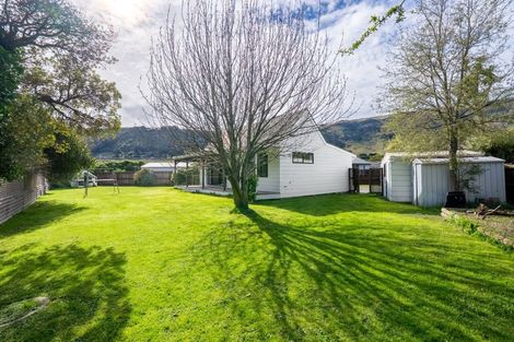 Photo of property in 4 Pawaho Place, Heathcote Valley, Christchurch, 8022