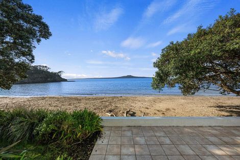 Photo of property in 1/9 The Esplanade, Castor Bay, Auckland, 0620