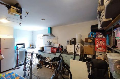 Photo of property in 3 Lantern Court, Henderson, Auckland, 0612