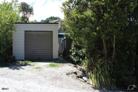 Photo of property in 11 Evergreen Place, Sunshine Bay, Queenstown, 9300