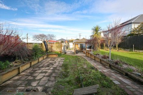 Photo of property in 11 Earls Road, Saint Clair, Dunedin, 9012