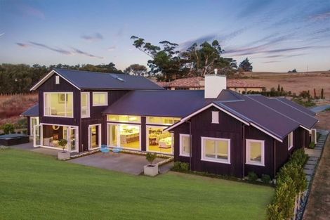 Photo of property in 12 Myra Evelyn Grove, Dairy Flat, Albany, 0792