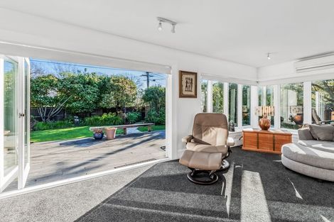 Photo of property in 11 Aynsley Terrace, Hillsborough, Christchurch, 8022