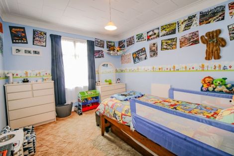 Photo of property in 9 Tongariro Street, Castlecliff, Whanganui, 4501