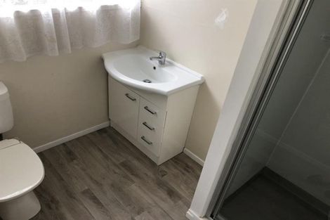 Photo of property in 6 Waterview Road, Favona, Auckland, 2024