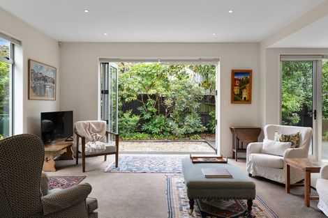 Photo of property in 7 Tui Street, Fendalton, Christchurch, 8041