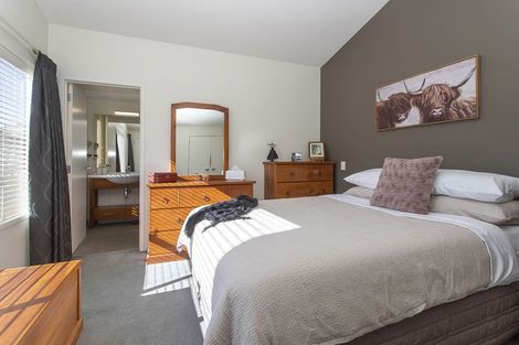 Photo of property in 16a Riverlea Avenue, Pakuranga, Auckland, 2010