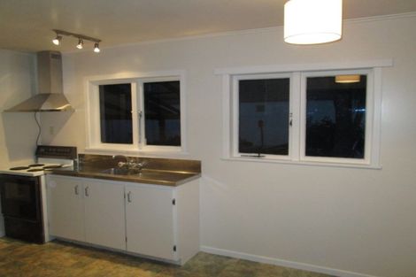 Photo of property in 76 Shoreham Street, Avondale, Auckland, 0600