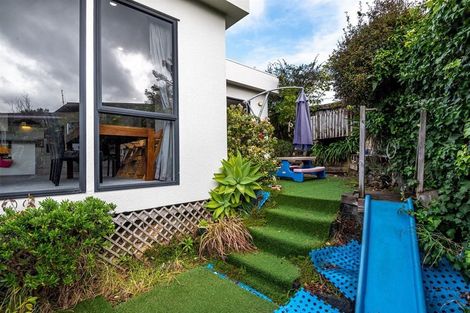 Photo of property in 9 Dalmeny Close, Murrays Bay, Auckland, 0630