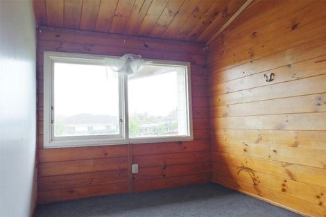 Photo of property in 59 Longburn Road, Henderson, Auckland, 0610