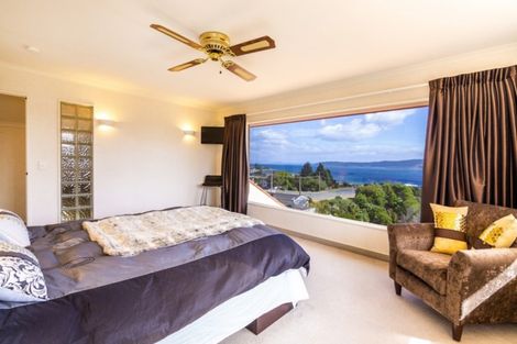 Photo of property in 2/36 Shepherd Road, Waipahihi, Taupo, 3330