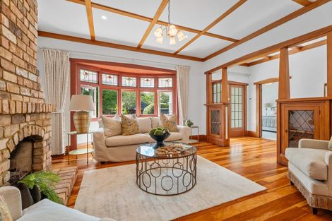 Photo of property in 1/118 Wheturangi Road, Greenlane, Auckland, 1051