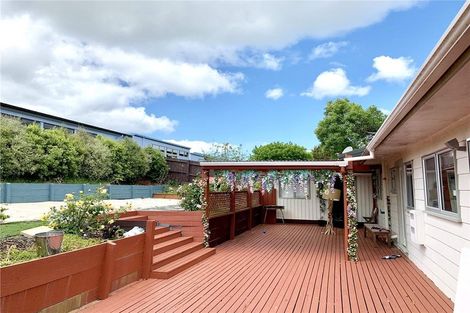 Photo of property in 68 Oreil Avenue, West Harbour, Auckland, 0618