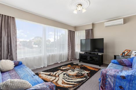 Photo of property in 63 Heybridge Street, Manurewa, Auckland, 2102