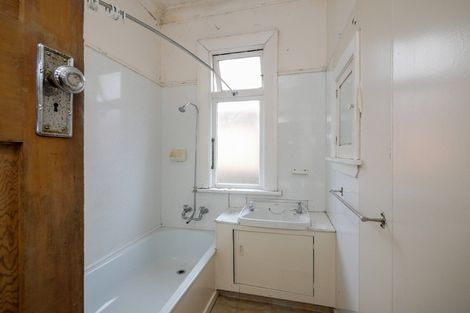 Photo of property in 142 Surrey Street, Forbury, Dunedin, 9012