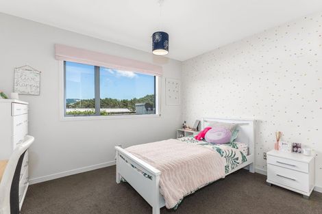 Photo of property in 28 Nelson Avenue, Aotea, Porirua, 5024