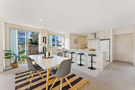 Photo of property in 28a Inverness Road, Browns Bay, Auckland, 0630