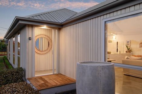 Photo of property in 15 Randall Street, Richmond, Christchurch, 8013