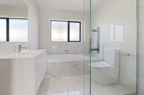 Photo of property in 16 Faber Place, Rototuna North, Hamilton, 3210