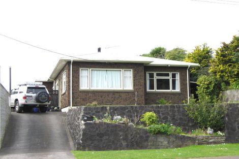 Photo of property in 27 Lawry Street, Blagdon, New Plymouth, 4310