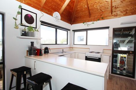 Photo of property in 107a Durrant Drive, Whangamata, 3620