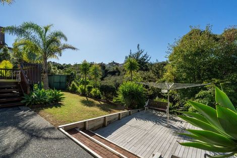 Photo of property in 5 Bintulu Place, Fairview Heights, Auckland, 0632