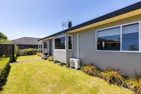 Photo of property in 369 Mangorei Road, Merrilands, New Plymouth, 4312