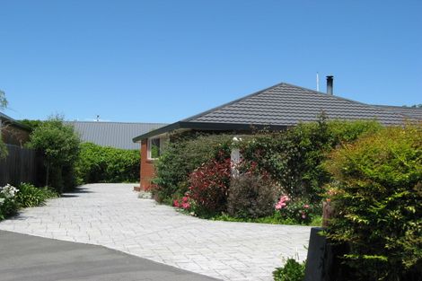 Photo of property in 9 Thoresby Mews Avonhead Christchurch City